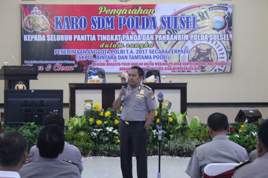 Karo SDM Mengarahkan para Panbanrim Polres Jajaran Polda Sulsel